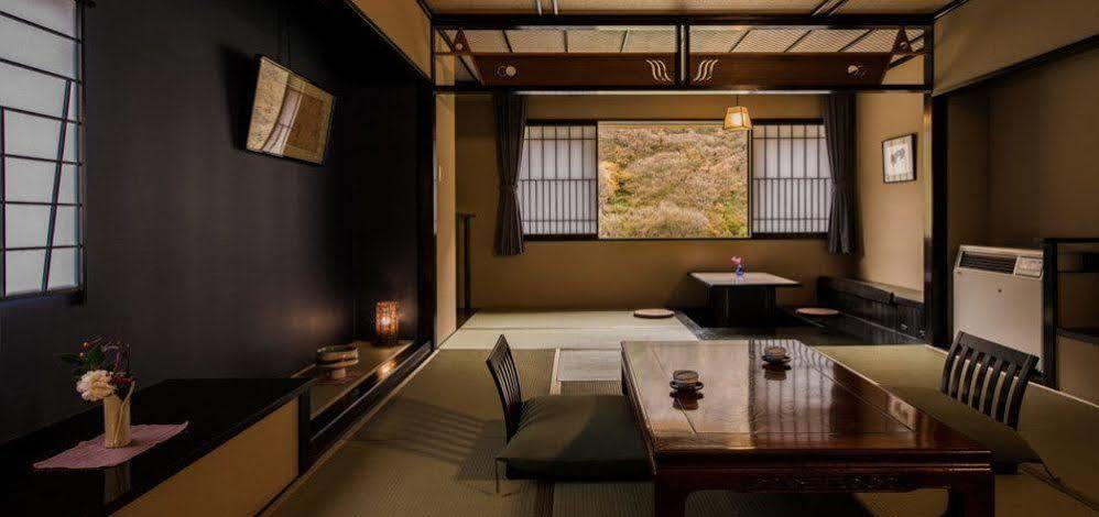Takamiya Ryokan Beni Tozawa Extérieur photo